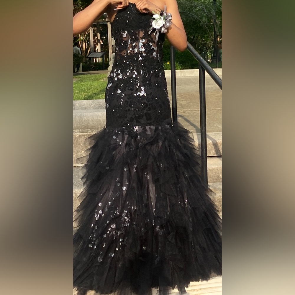 Prom Dress - Picture 3 of 6